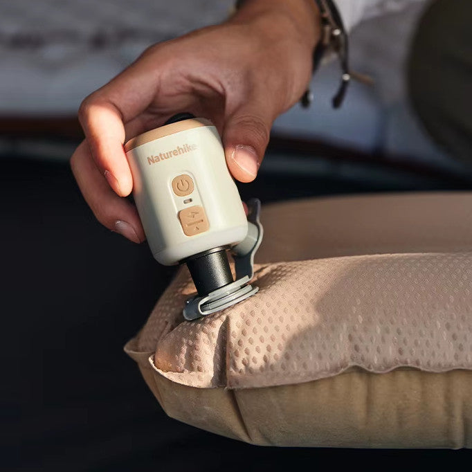 Inflador y Lámpara de Camping Naturehike - Compacto y Recargable por USB